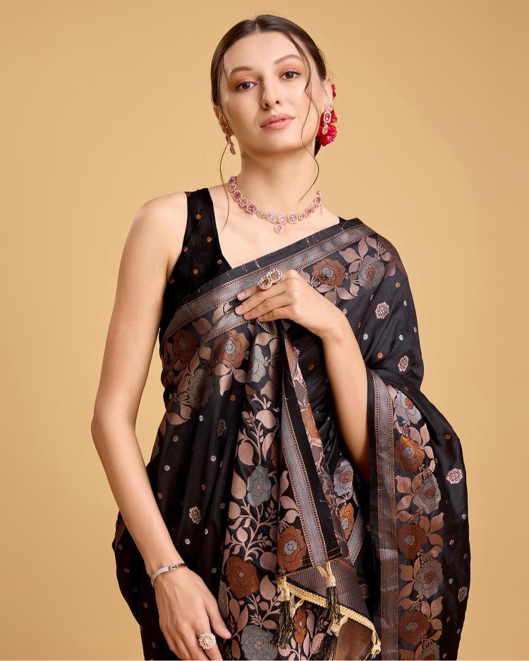 Best Wedding Banarasi Silk Saree With Rich Pallu