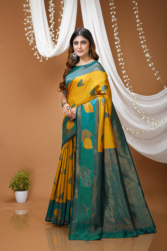Aesthetic Zari Weaving Soft Silk Saree With alluring Blouse Piece