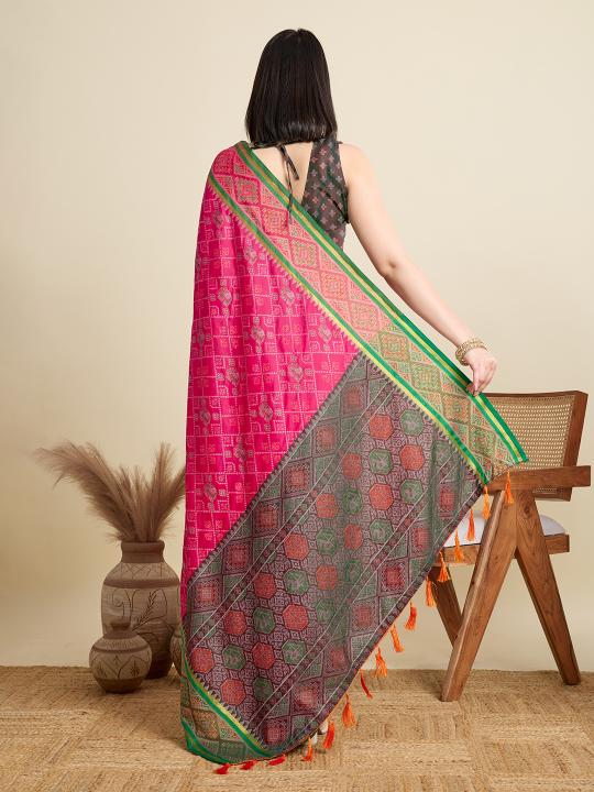 Most Beautiful Weaving Banarasi Silk Saree With Rich Pallu
