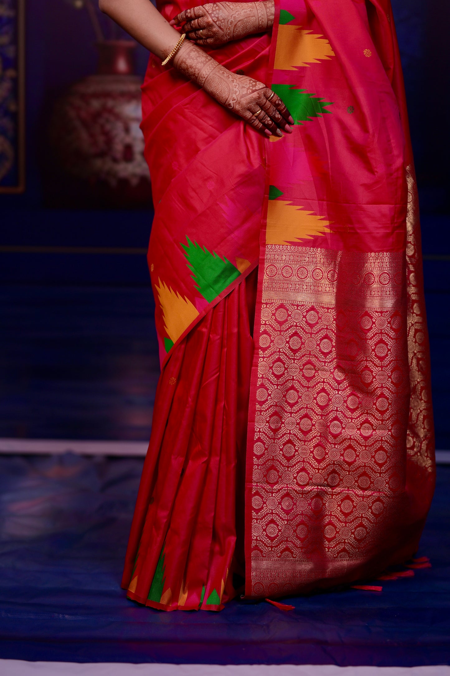 Very Ravishing Soft Silk Saree With Zari Weaving