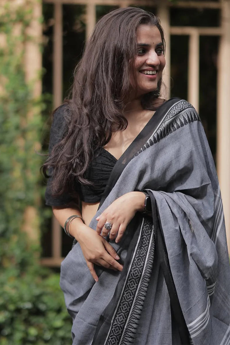 Ravishing Grey Cotton Silk Saree With Radiant Blouse Piece