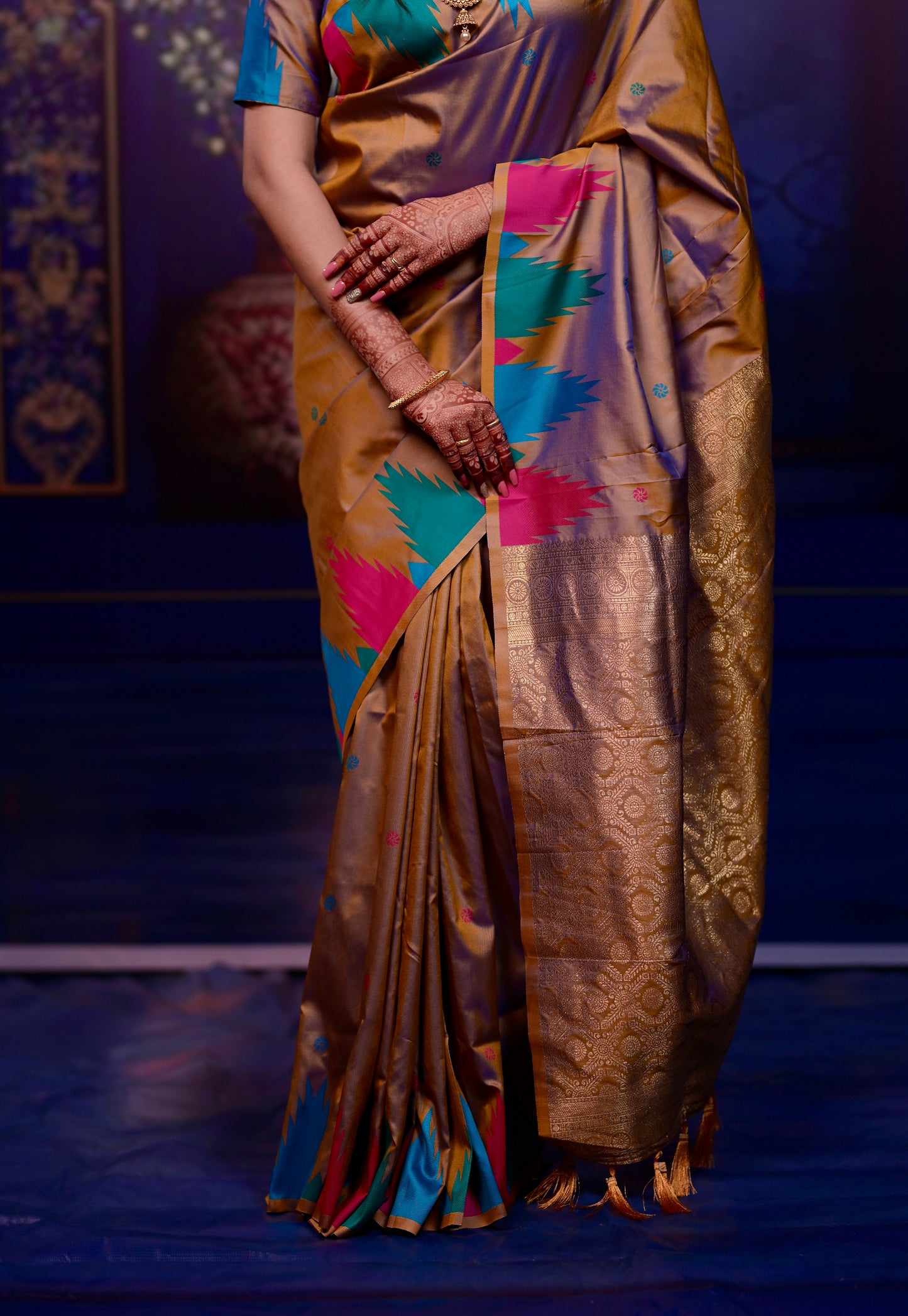 Very Ravishing Soft Silk Saree With Zari Weaving