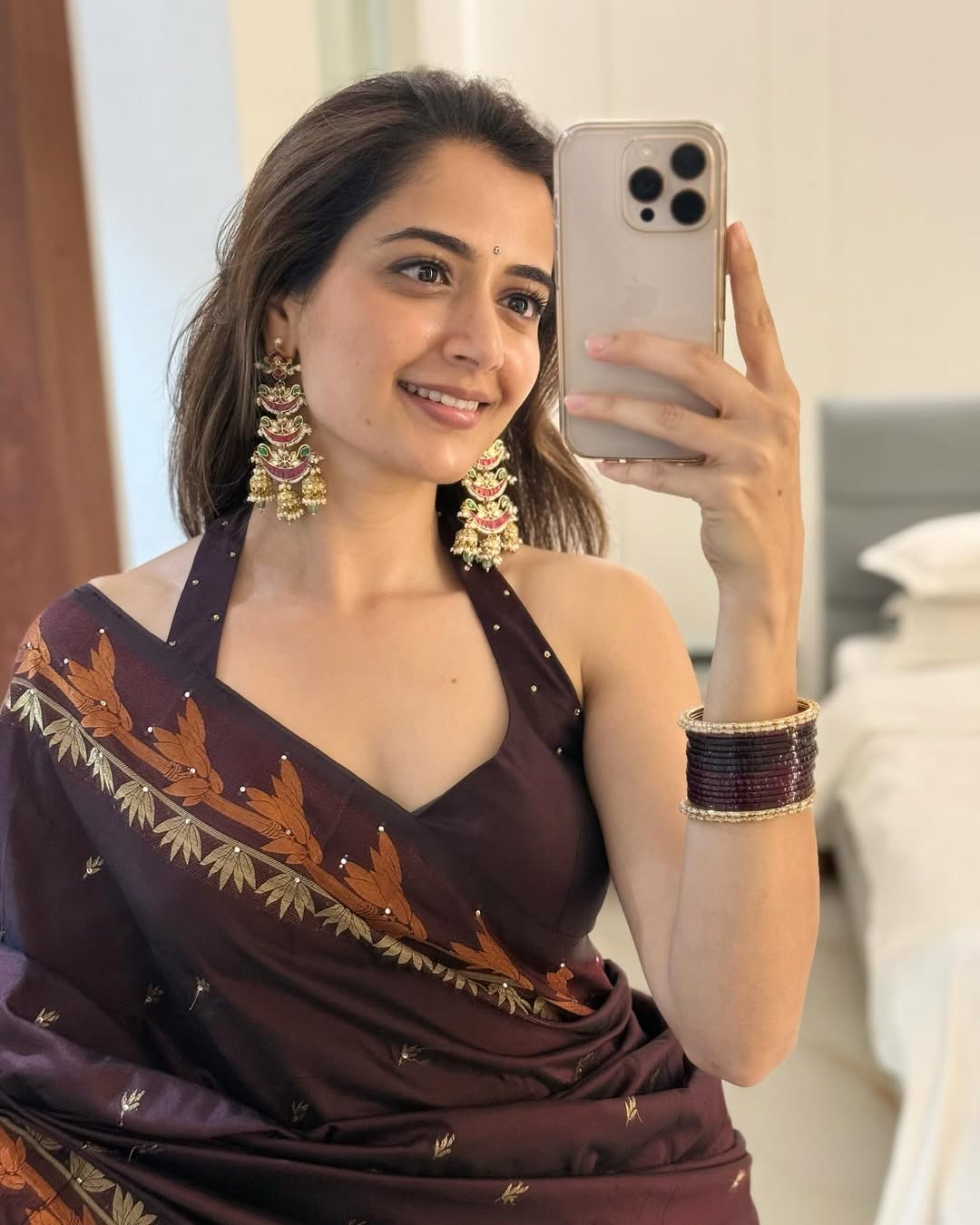 Trending Viral Soft Silk Saree With Lovely Blouse Piece