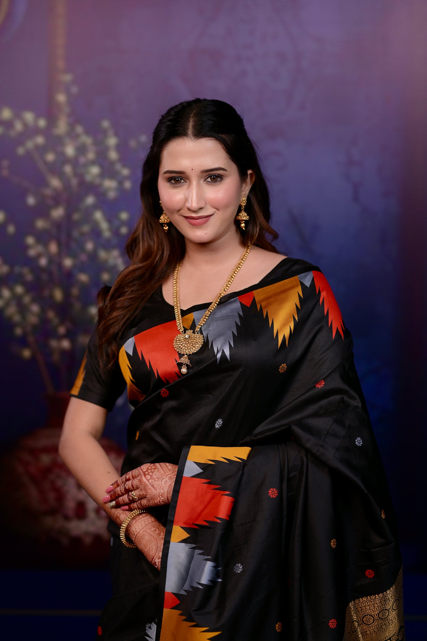 Very Ravishing Soft Silk Saree With Zari Weaving