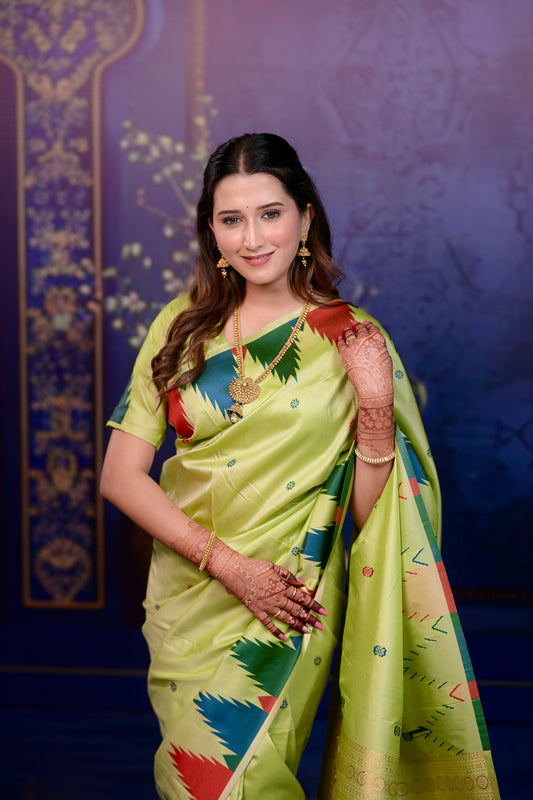 Very Ravishing Soft Silk Saree With Zari Weaving
