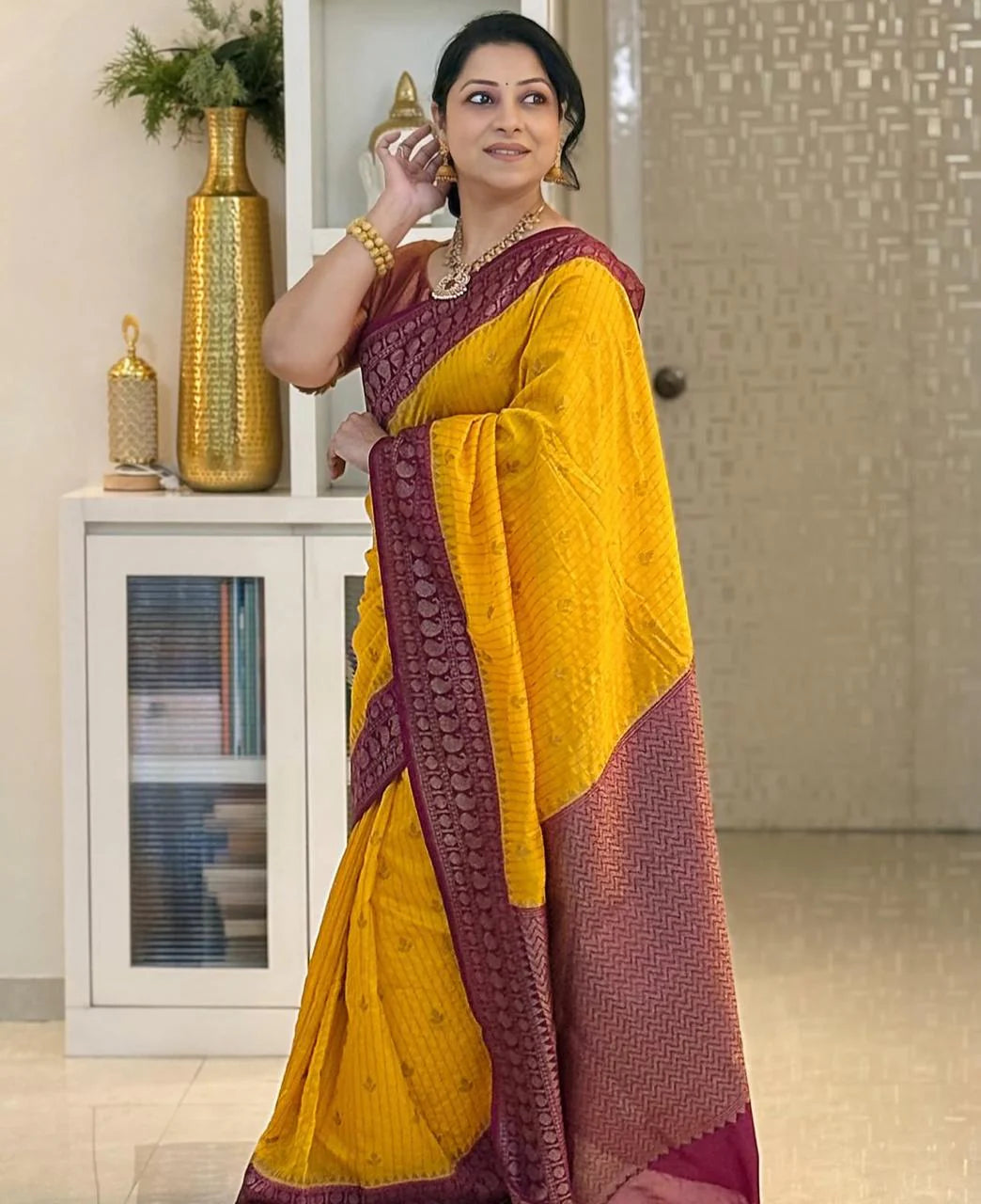 Delightful Red Soft Silk Saree With Designer Blouse Peice