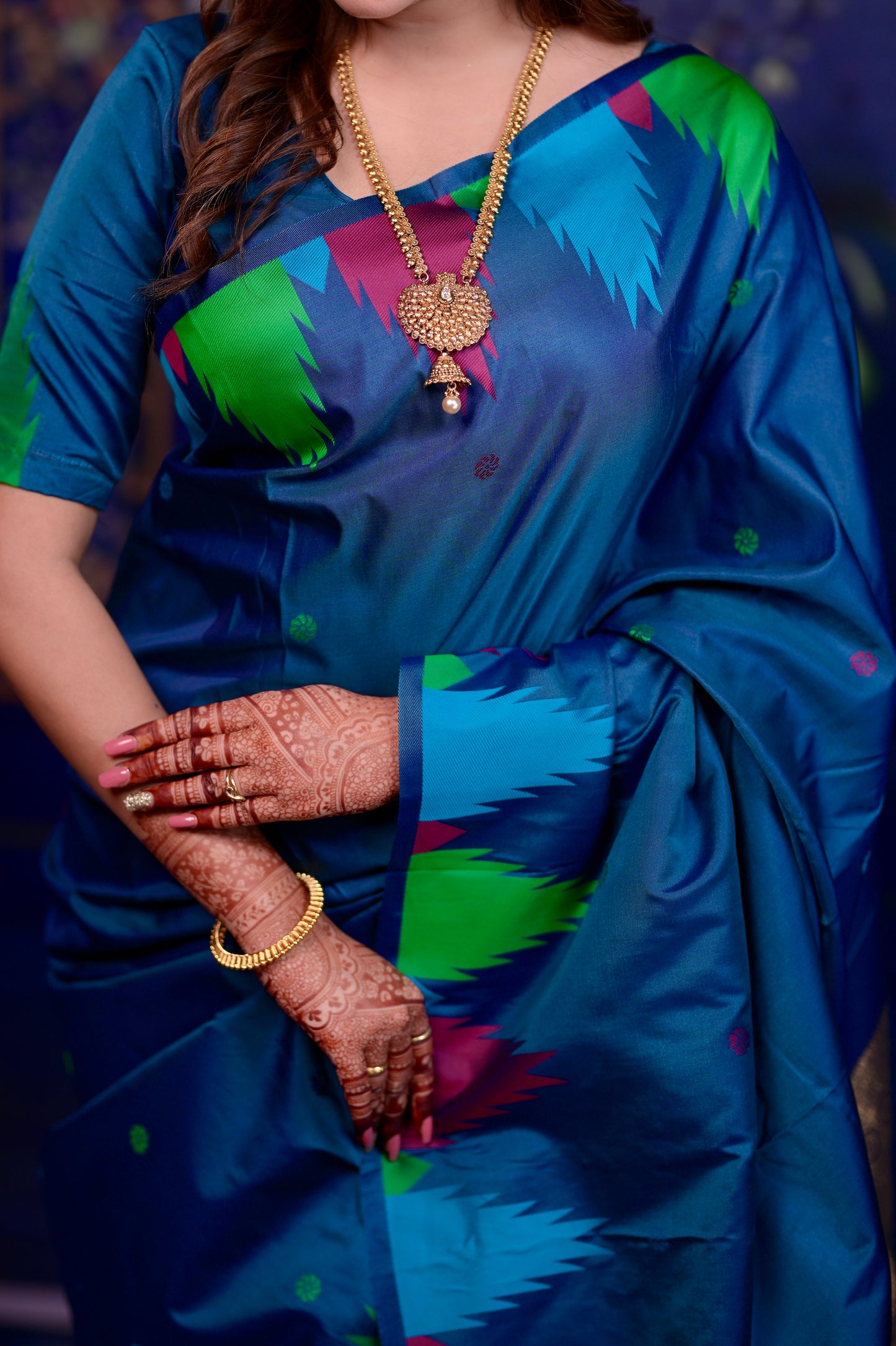 Very Ravishing Soft Silk Saree With Zari Weaving