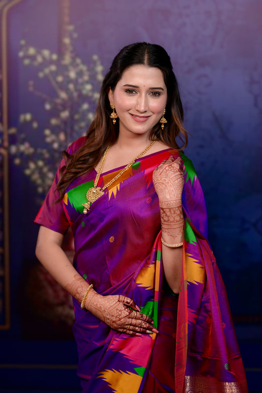 Very Ravishing Soft Silk Saree With Zari Weaving