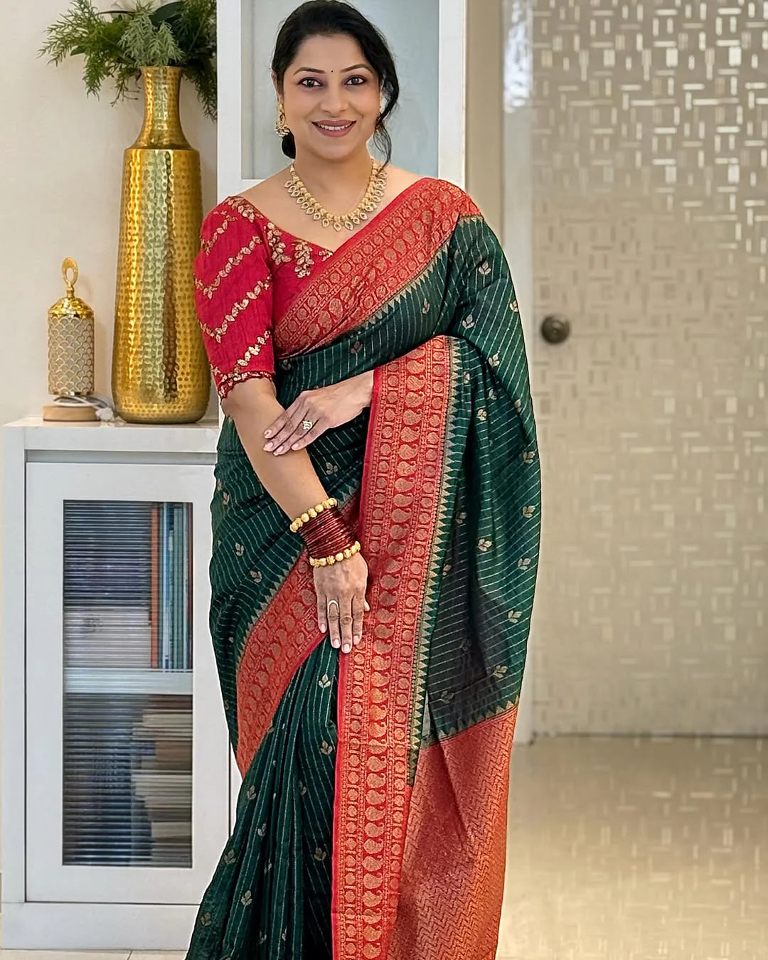 Delightful Red Soft Silk Saree With Designer Blouse Peice