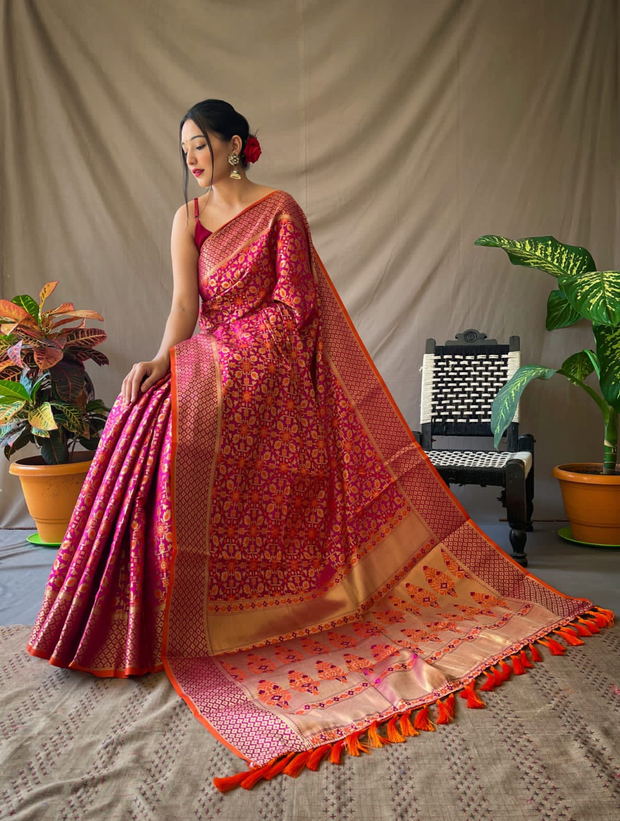 Most Trending Pure Silk Saree In Laheriya Style