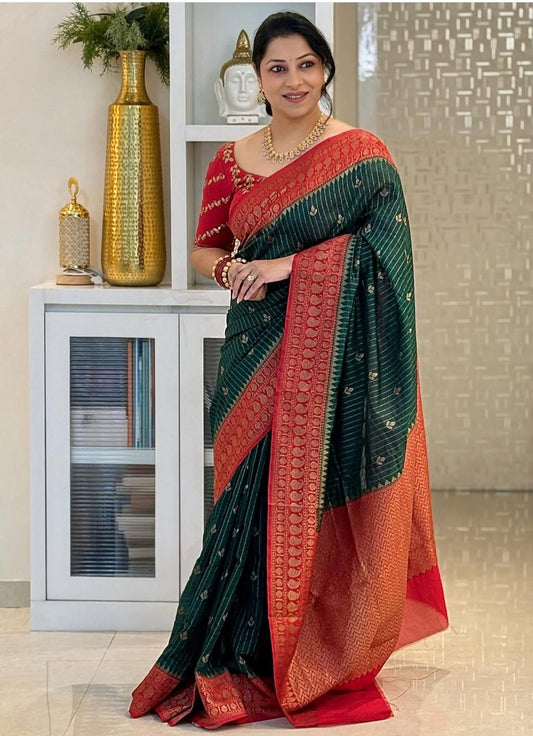 Delightful Red Soft Silk Saree With Designer Blouse Peice