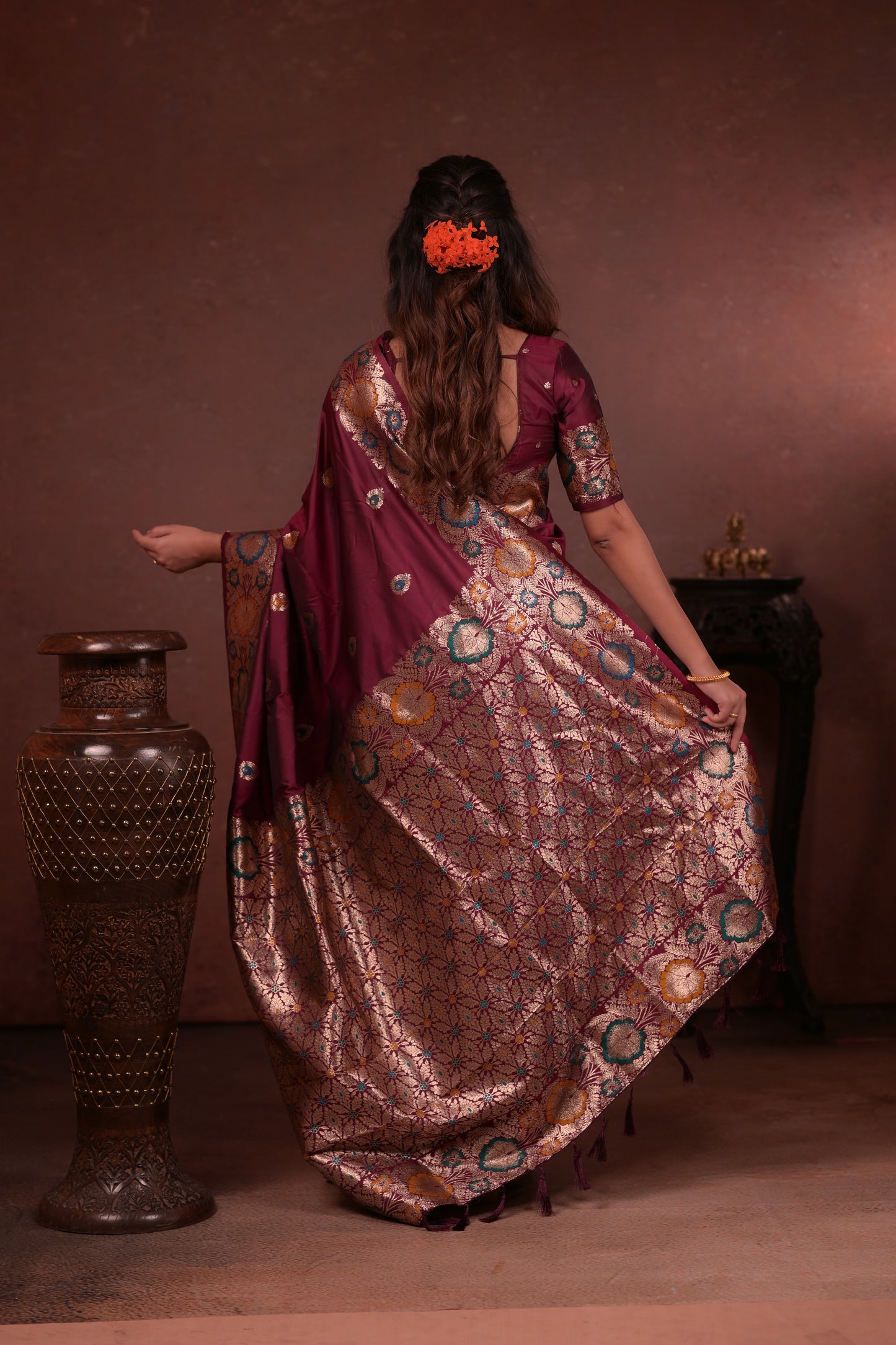 Classic Soft Silk Saree With Zari Weaving & tassels