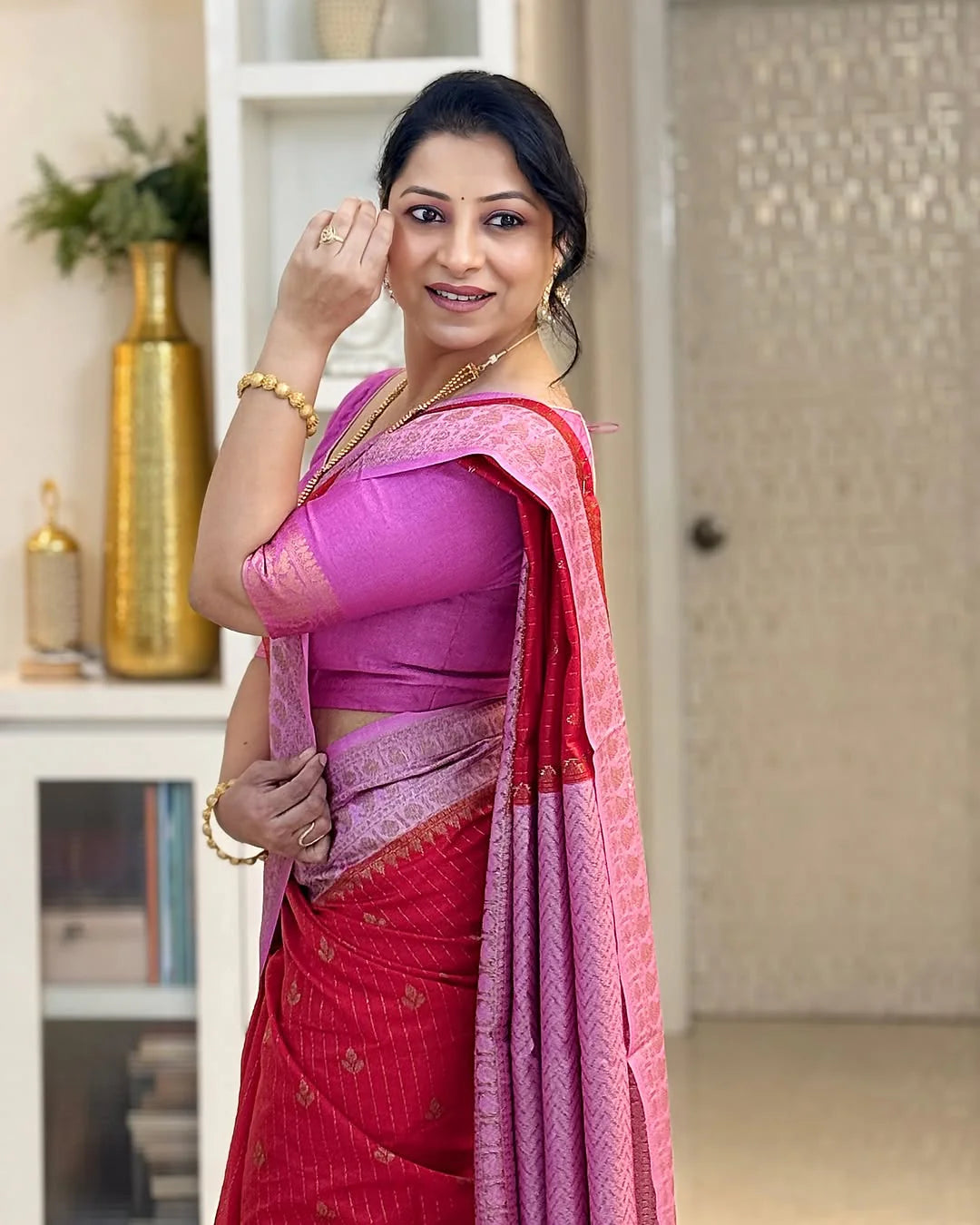 Delightful Red Soft Silk Saree With Designer Blouse Peice