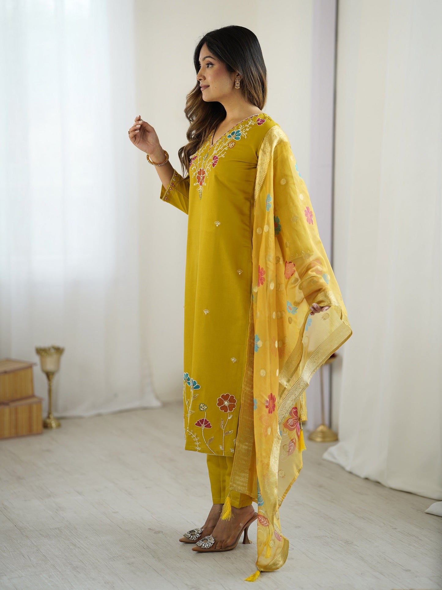 Very Attractive Viscose Silk Embroidery Suit Set