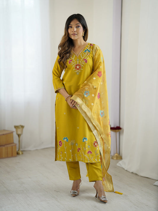 Very Attractive Viscose Silk Embroidery Suit Set