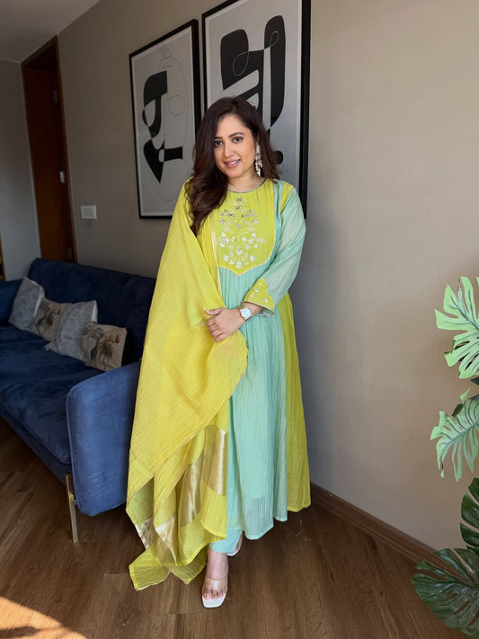 Very Beautiful Mul Chanderi Embroidery Suit Set
