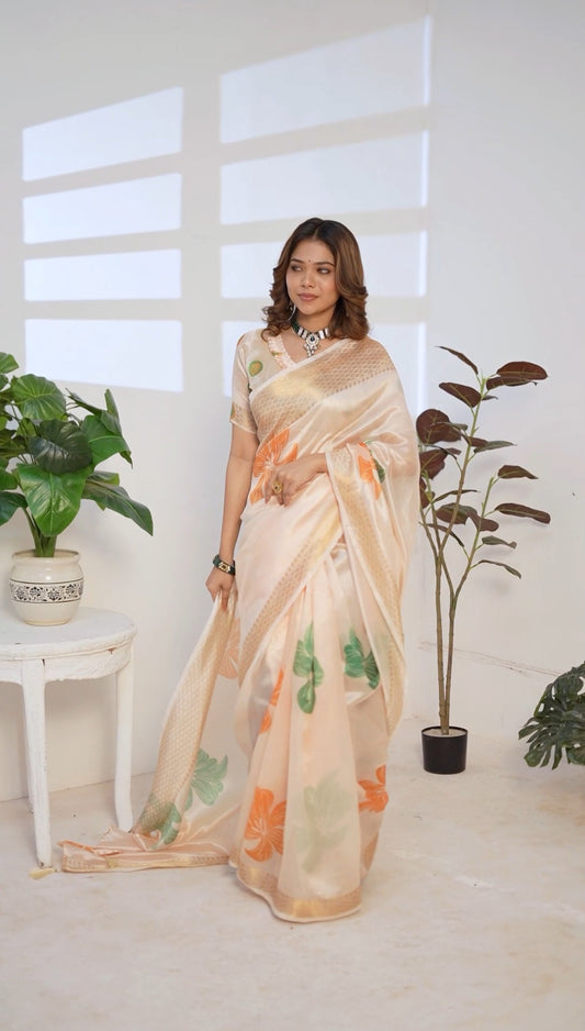 Elegant Cream Handllom Silk Blend Saree With Zari border