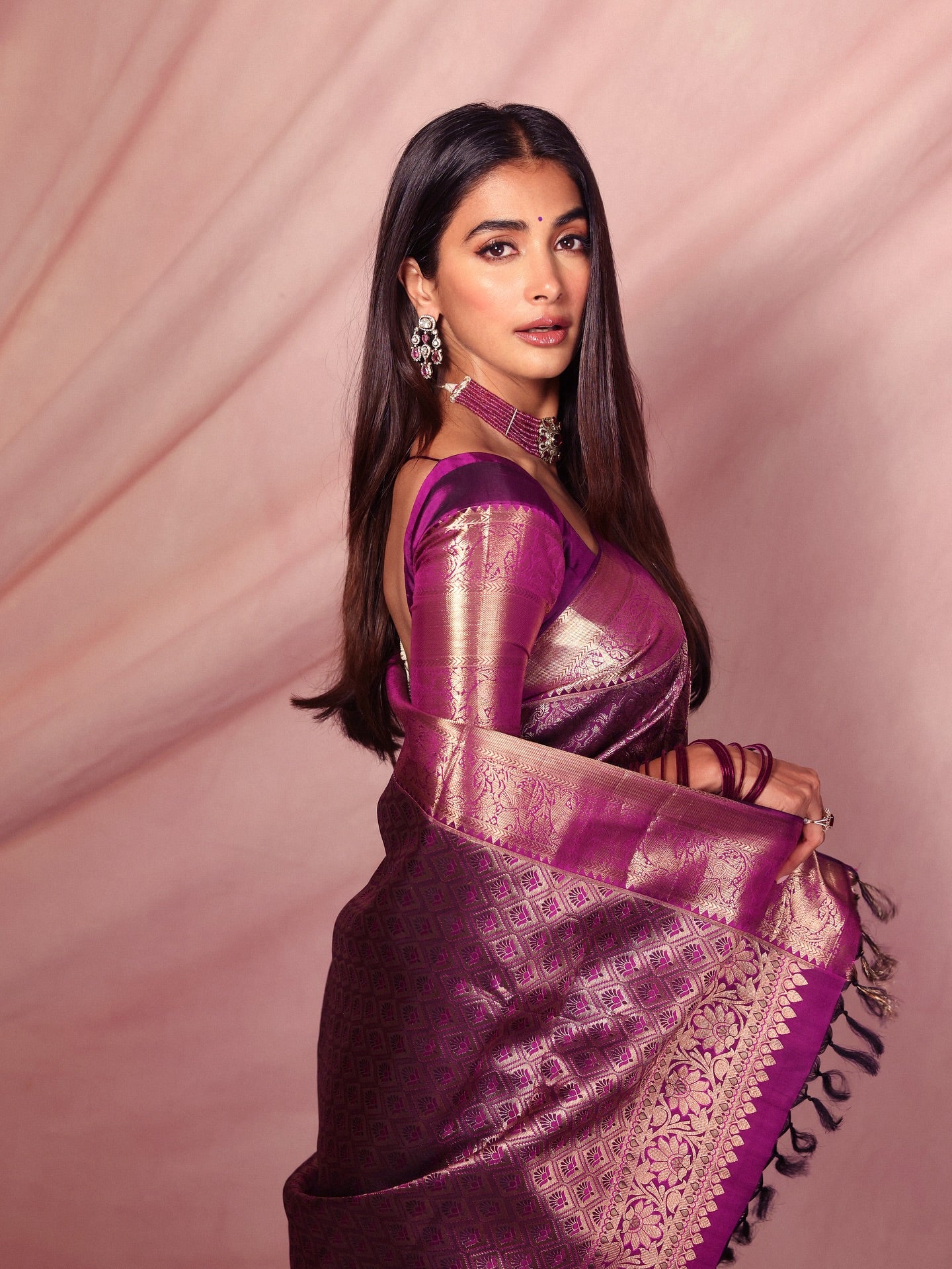 Very Attractive Kanjivaram Soft Silk Saree With Elegant Blouse Peice