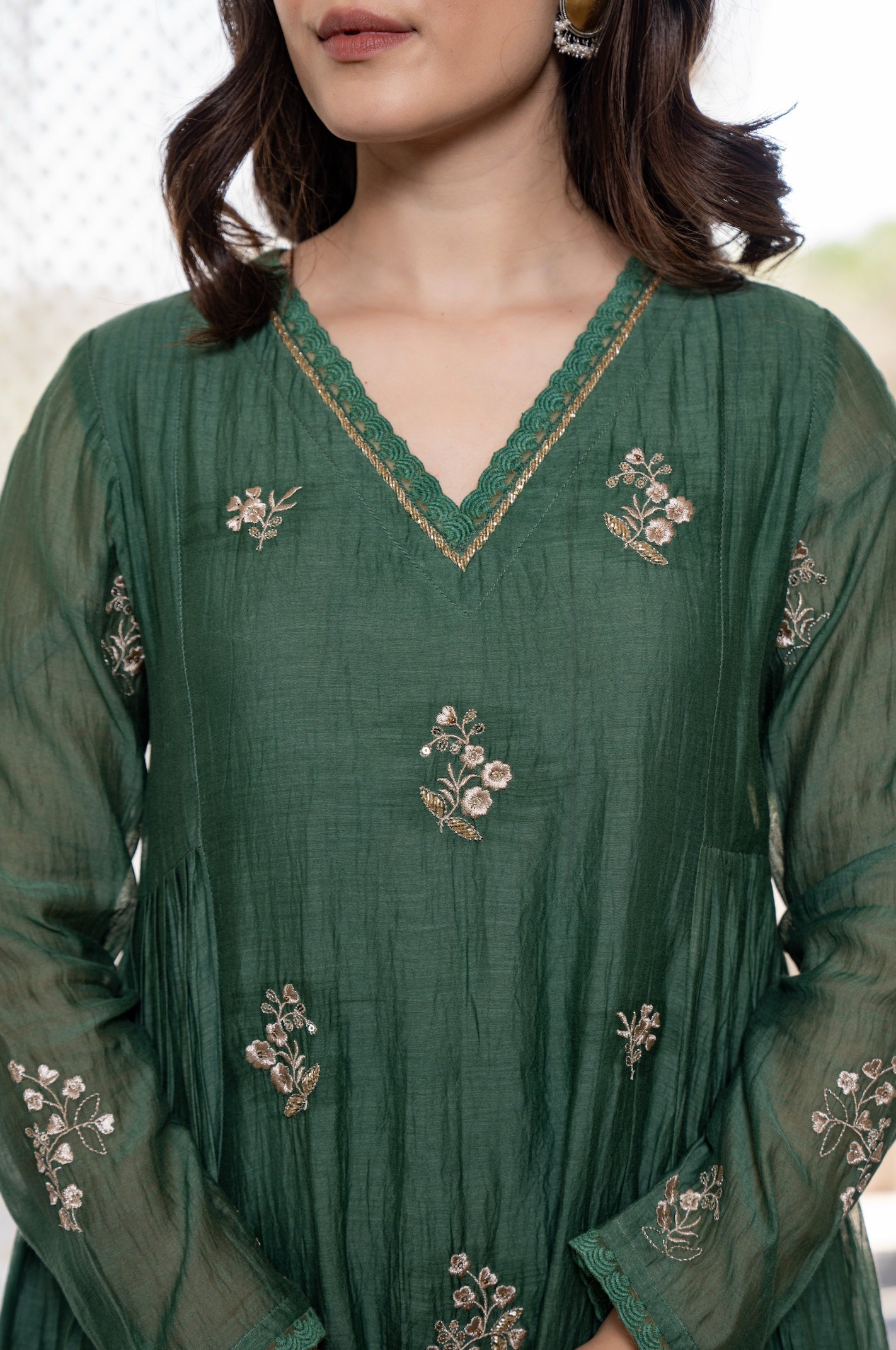 Delightful Chanderi Silk Emboridery Suit Set