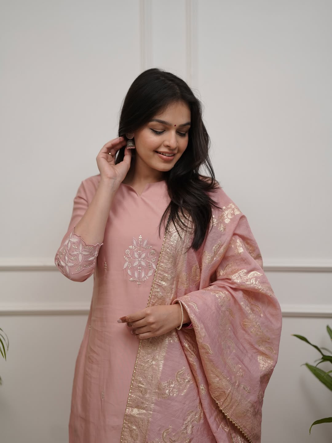Very Stunning Chanderi Silk Embroidery Suit Set