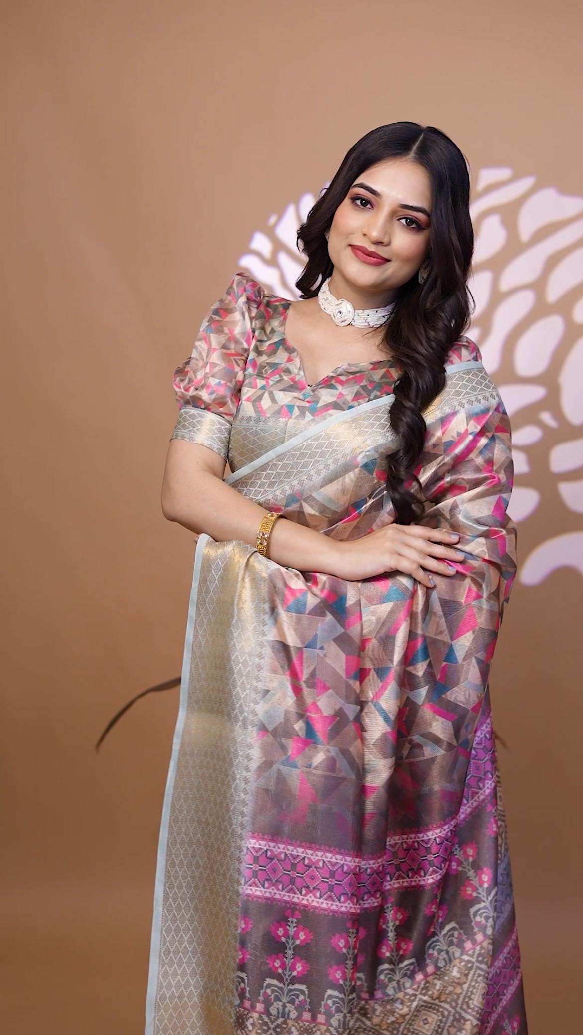 Elegant Multicolor Handllom Silk Blend Saree With Zari border