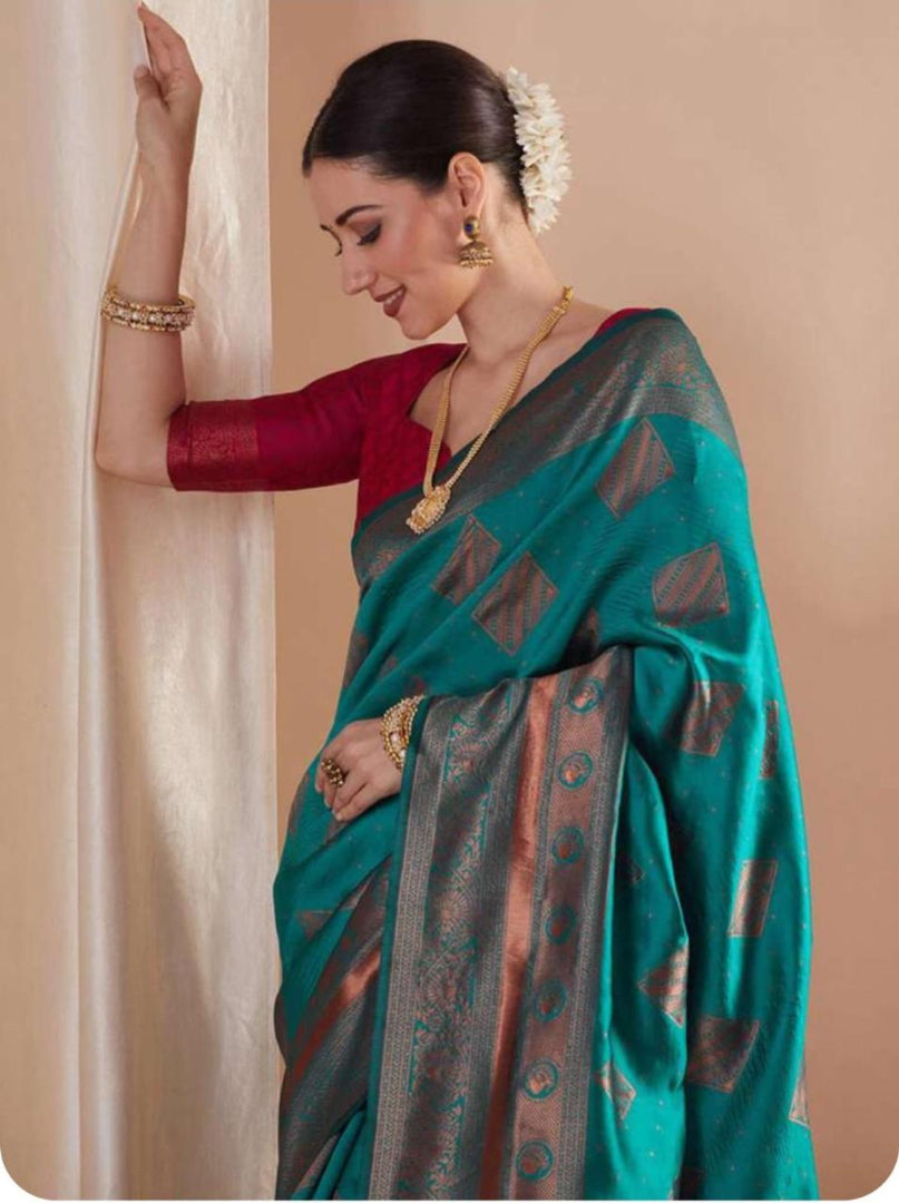 Very Gorgeous Soft Silk Saree With Zari Weaving