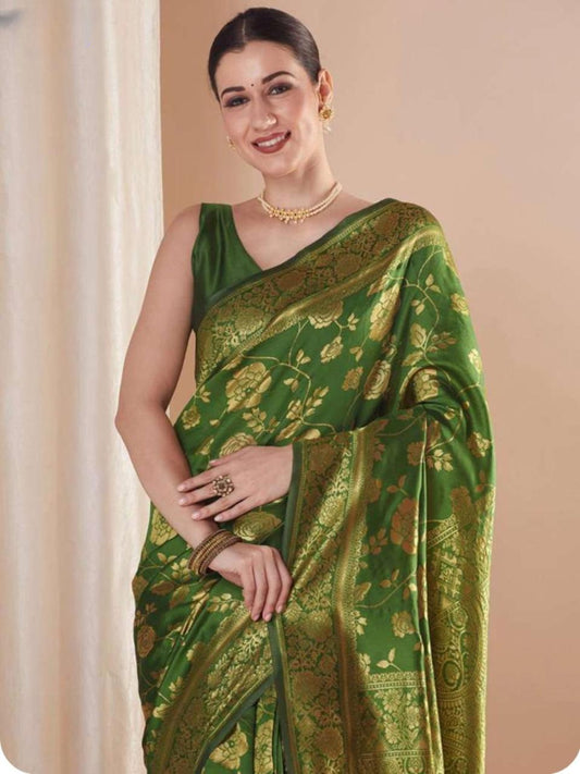 Very Pretty Soft Silk Saree With Zari Weaving