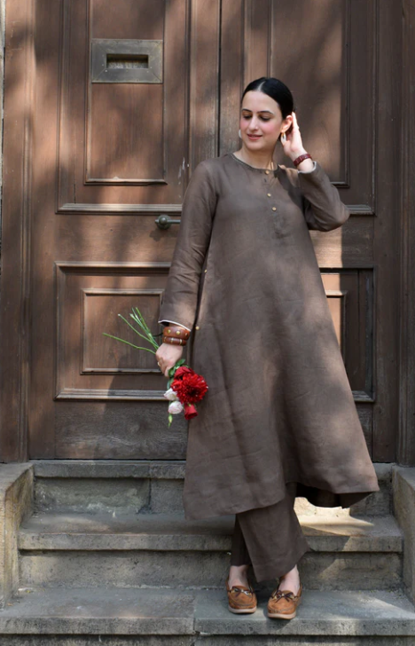 Very Beautiful Pure Linen Cord Set With Embroidery Work