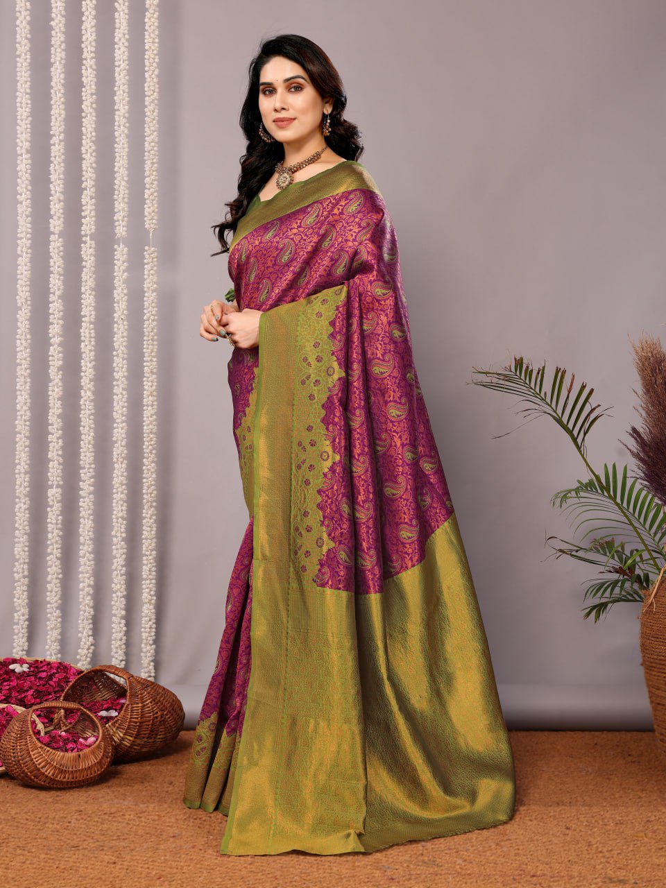 Most Ravishing Banasari Silk Saree With Blouse