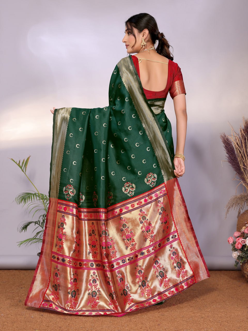 Most Graceful Paithani Silk Saree With Rich Border & Pallu
