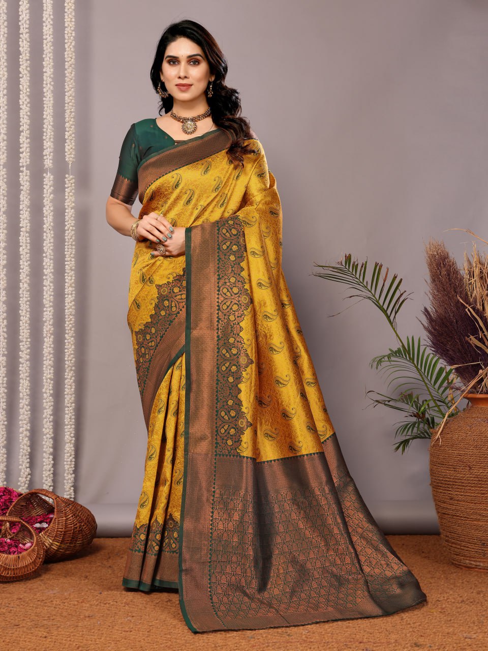 Most Ravishing Banasari Silk Saree With Blouse