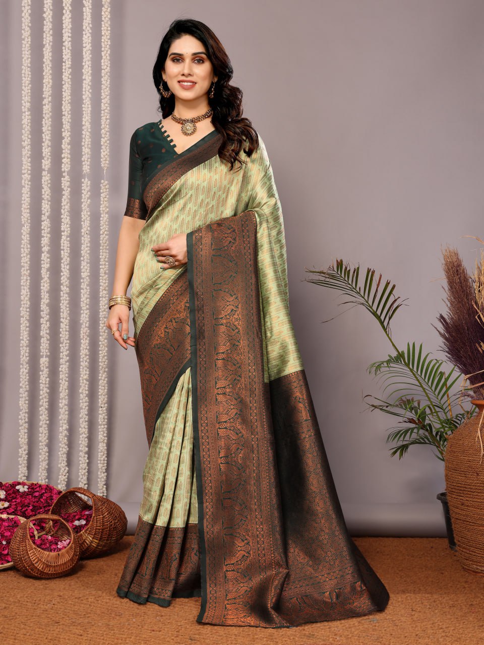 Most Glamorous Banasari Silk Saree With Blouse