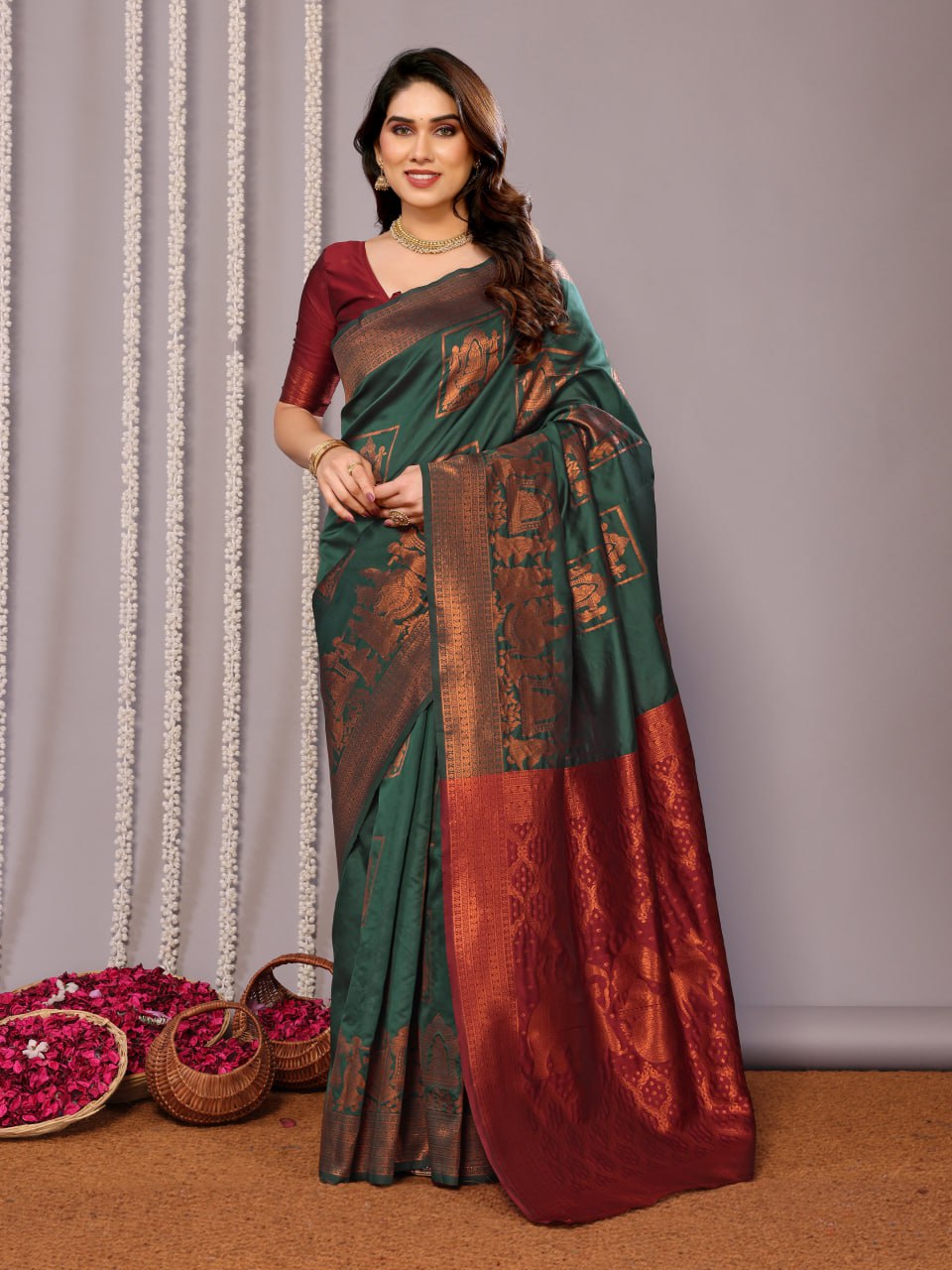 Most Elegant Banarasi Silk Saree With Rich Pallu