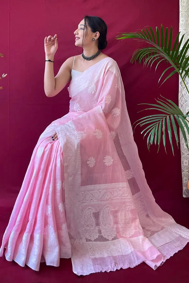 Most Stunning Traditional Silk Saree With Rich Pallu