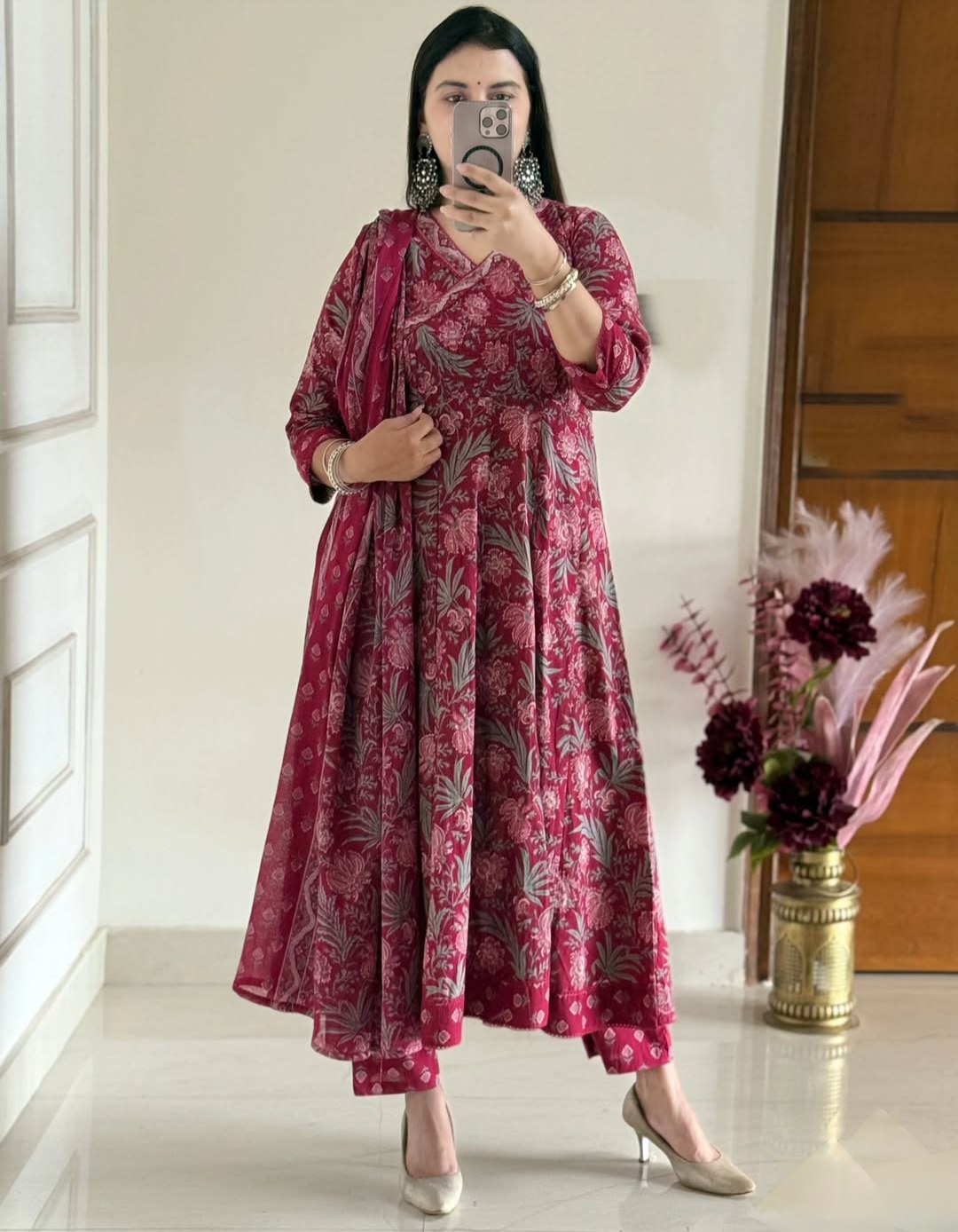 Very Elegant Anarkali Style Pure Cotton Suit Set