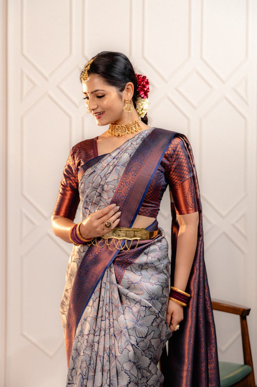 Most Pleasing Banasari Silk Saree With Blouse
