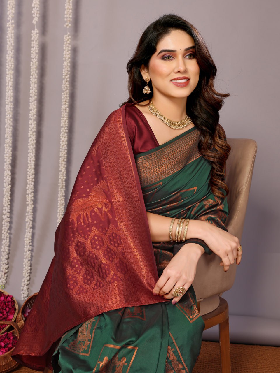 Most Elegant Banarasi Silk Saree With Rich Pallu