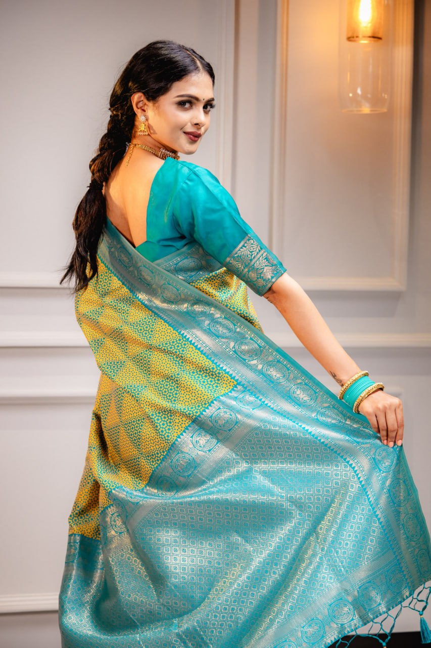 Most Engaging Banarasi Silk Saree With Zari Weaving