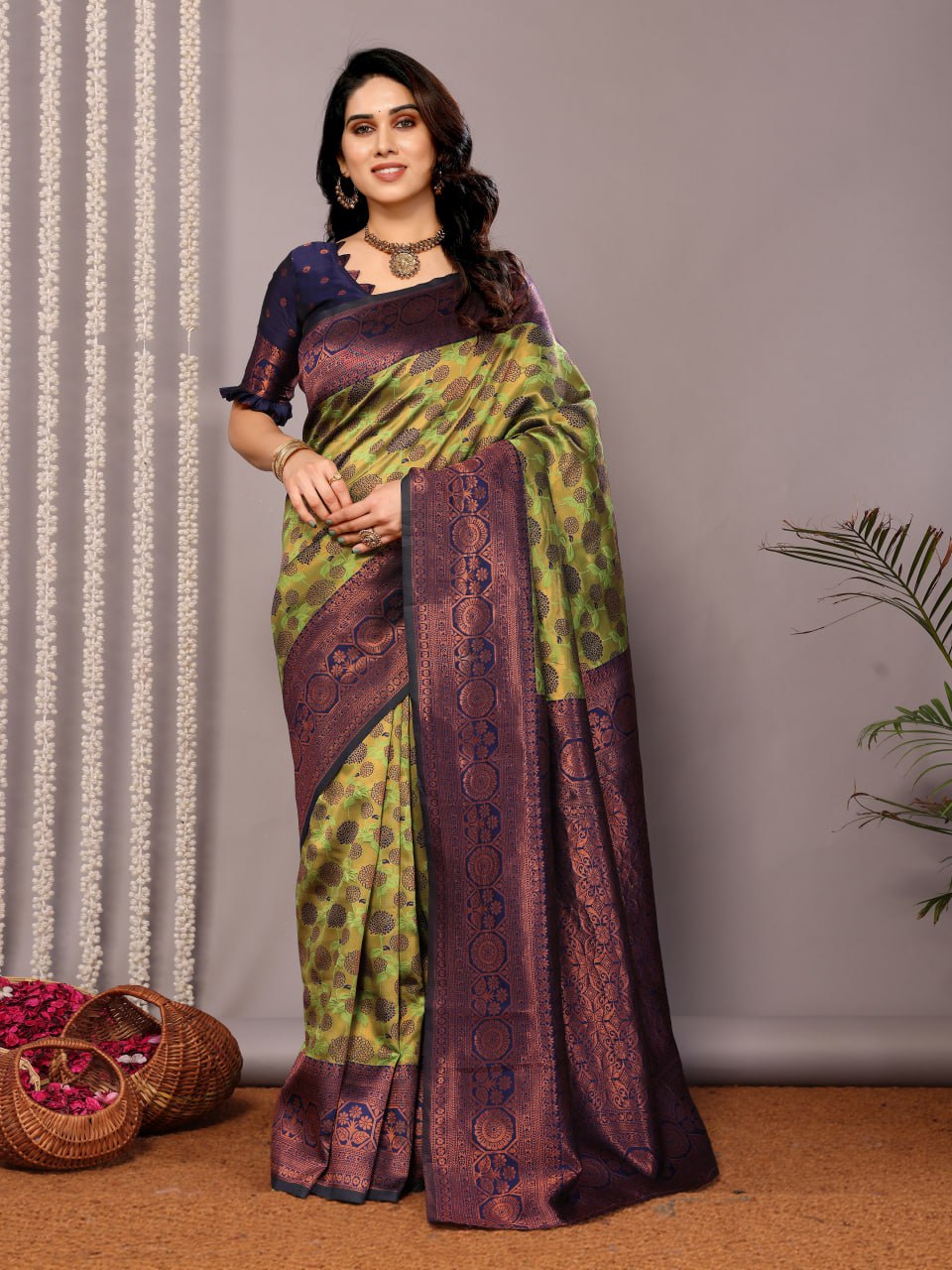 Most Prepossessing Banasari Silk Saree With Blouse