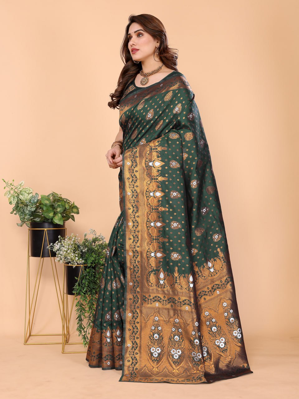 Most Charming Banarasi Silk Saree With Rich Pallu