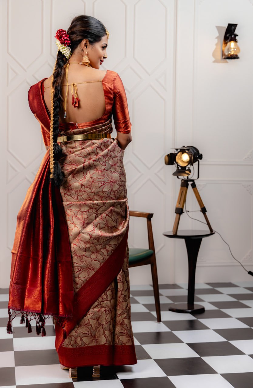 Most Pleasing Banasari Silk Saree With Blouse