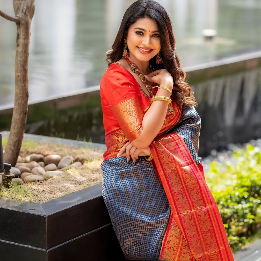 Most Ravishing Banarasi Silk Saree with with Border