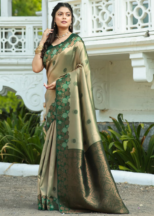 Most Charming Green Banasari Silk Saree With Blouse