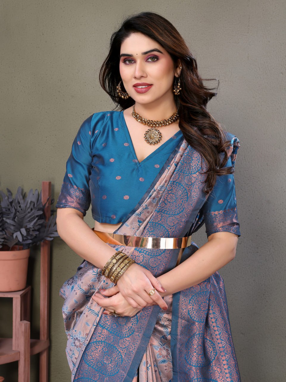 Most Delightful Banasari Silk Saree With Blouse
