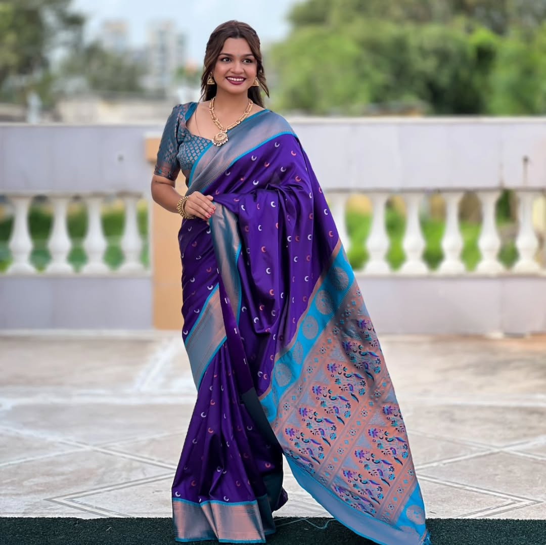 Most Graceful Banasari Silk Saree With Blouse