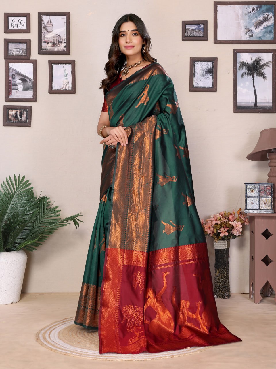 Most Graceful Banarasi Silk Saree With Rich Border & Pallu