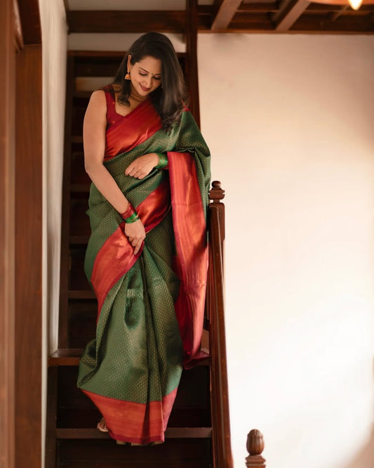Most Aesthetic Banasari Silk Saree With Blouse