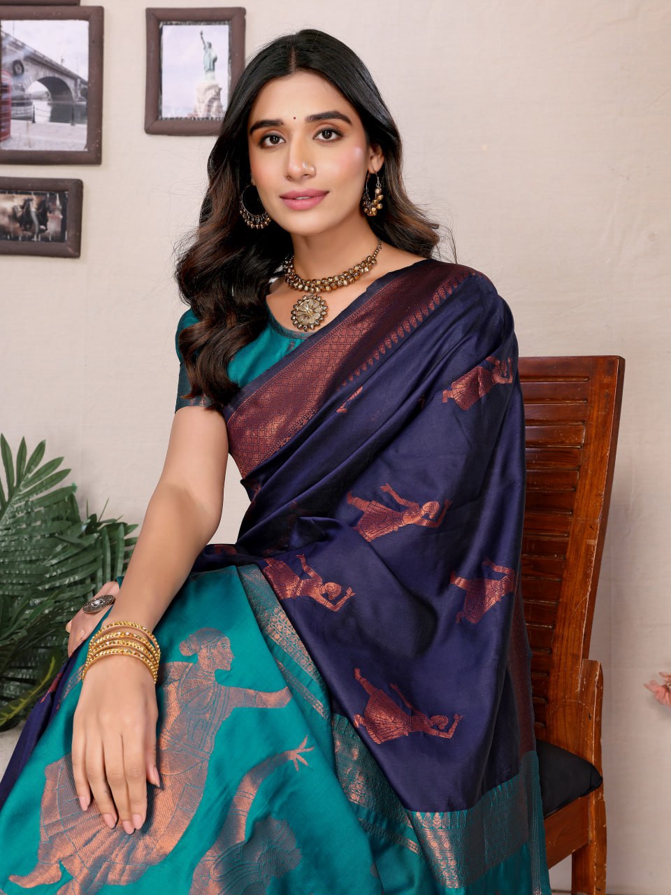 Most Graceful Banarasi Silk Saree With Rich Border & Pallu