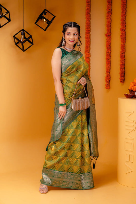 Most Engaging Banarasi Silk Saree With Zari Weaving