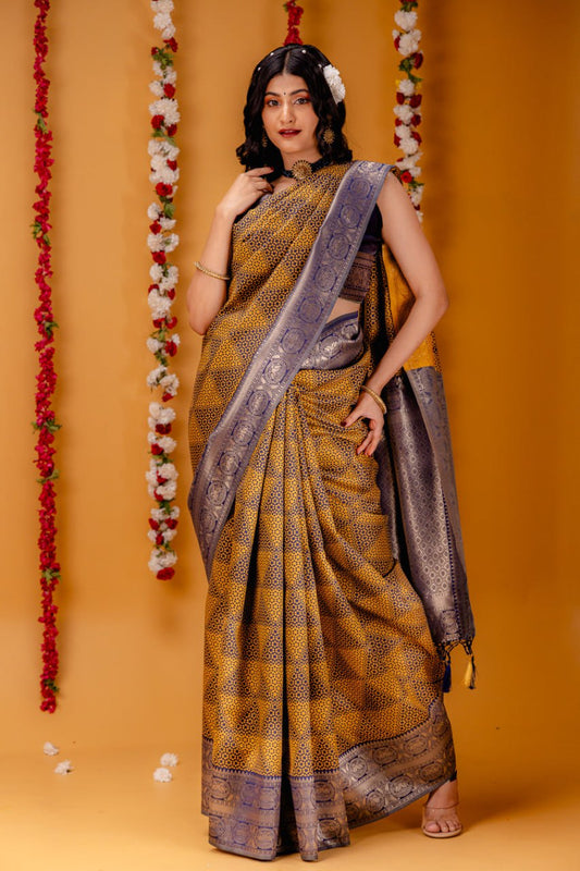 Most Engaging Banarasi Silk Saree With Zari Weaving